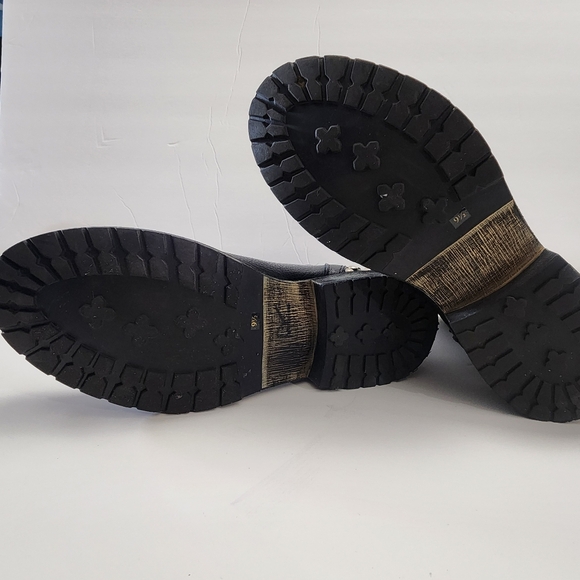 Steve Madden Frankie Studded Leather Motorcycle Boots - Picture 6 of 7